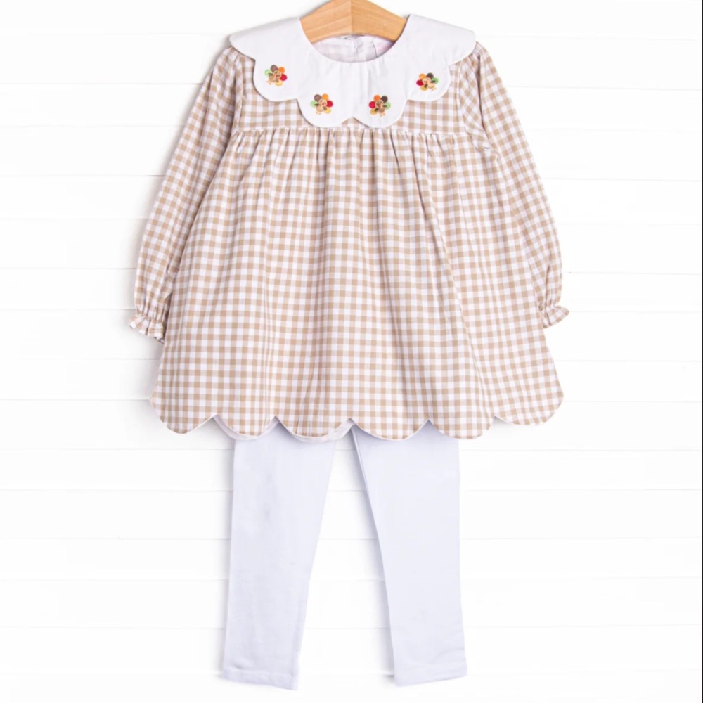 NWT Thanksgiving Day Embroidered Scalloped Bib Legging Set, Tan